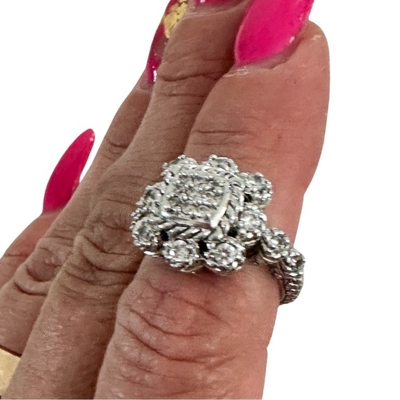 Judith Ripka Sterling Silver Cubic Zirconia Cluster Ring size 6 - Picture 1 of 10